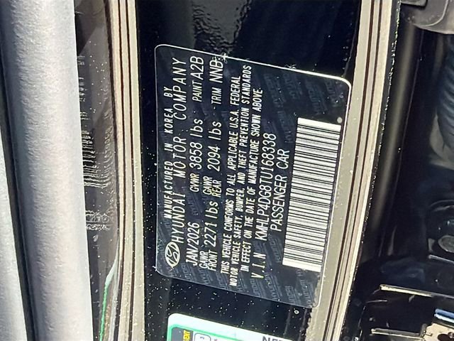 New 2026 Hyundai Elantra Limited image 34