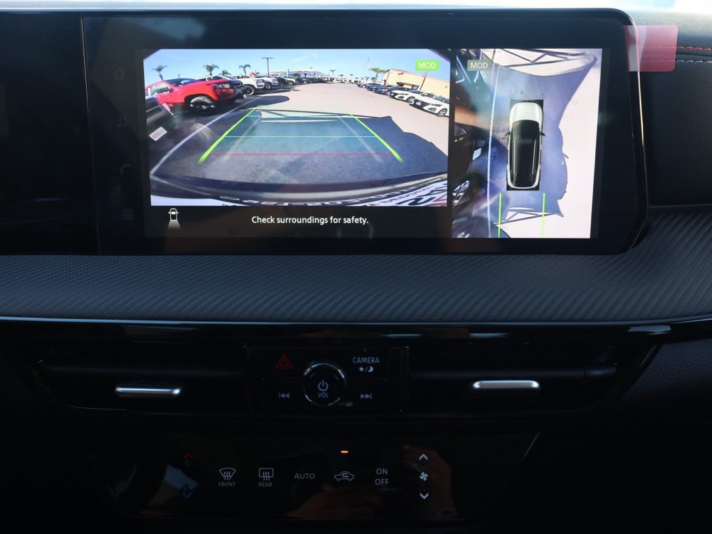 New 2026 Nissan Kicks SR FWD image 30