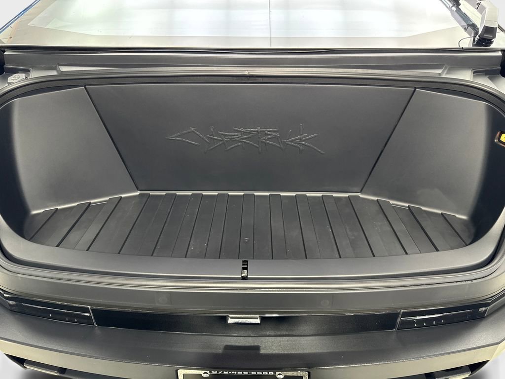 Used 2024 Tesla Cybertruck AWD Crew Cab image 64