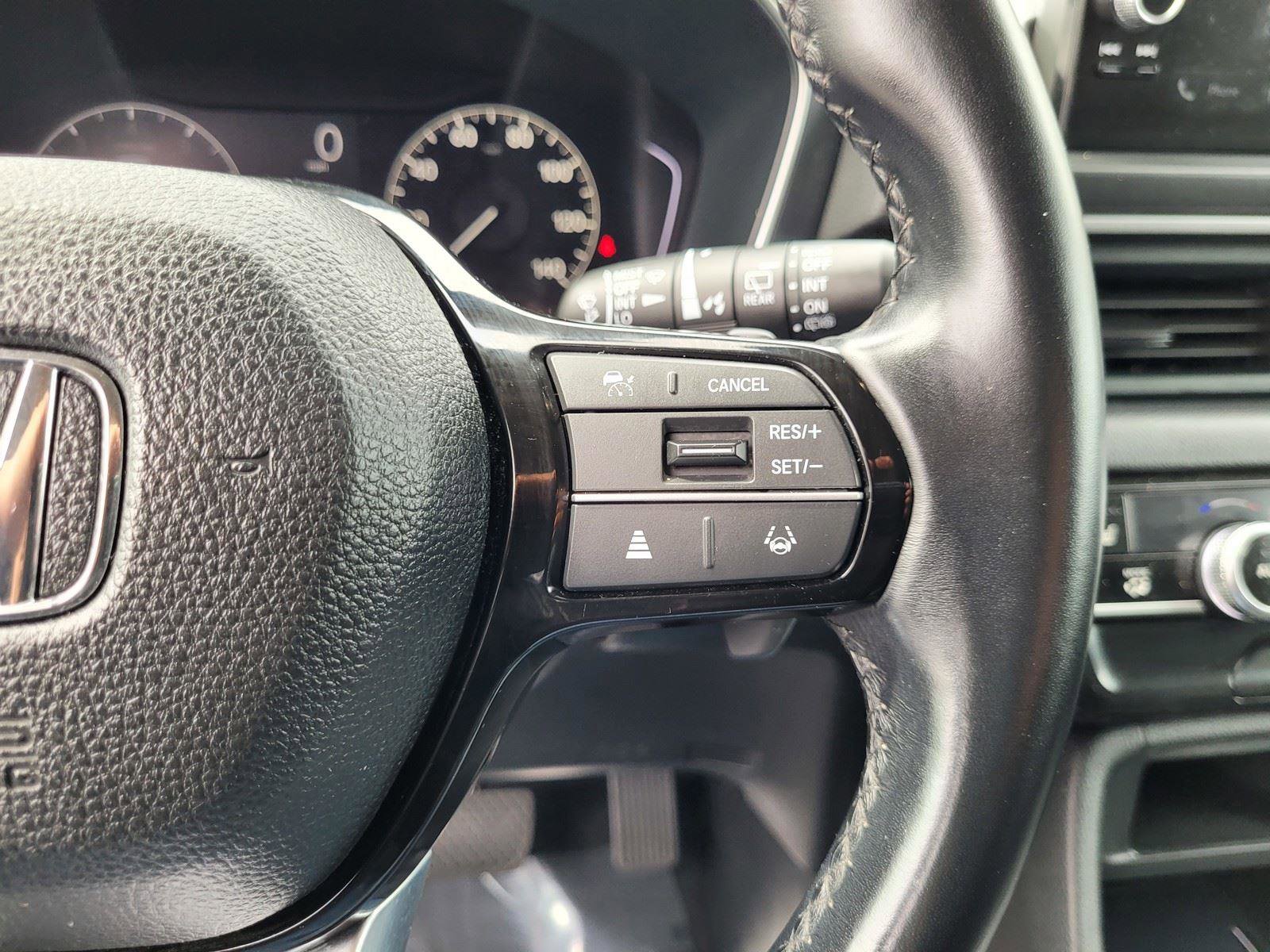 Used 2024 Honda Pilot EX-L image 32