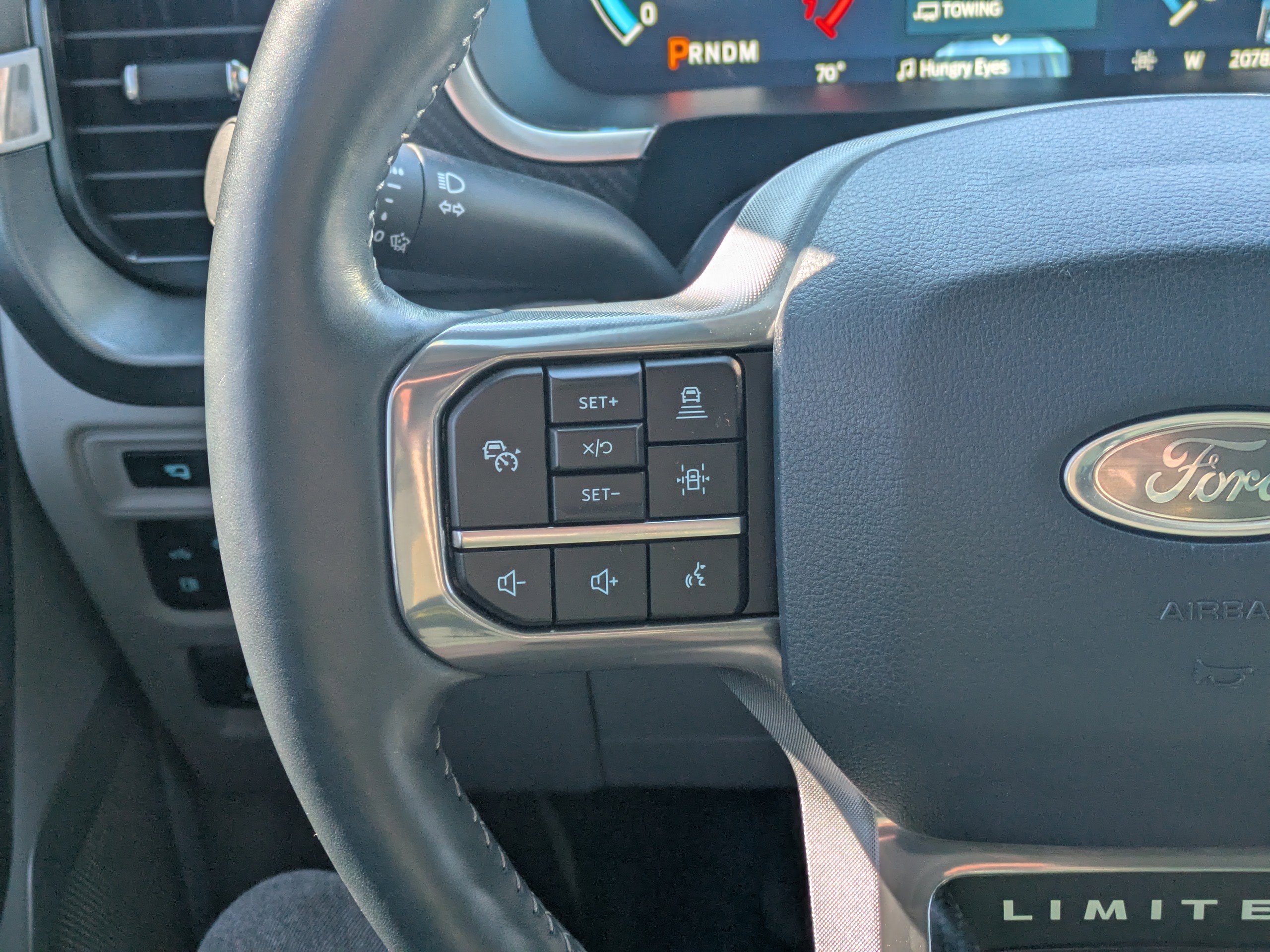 Used 2023 Ford F150 Limited image 17