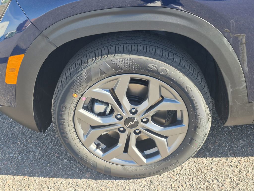 New 2026 Kia Seltos LX image 17