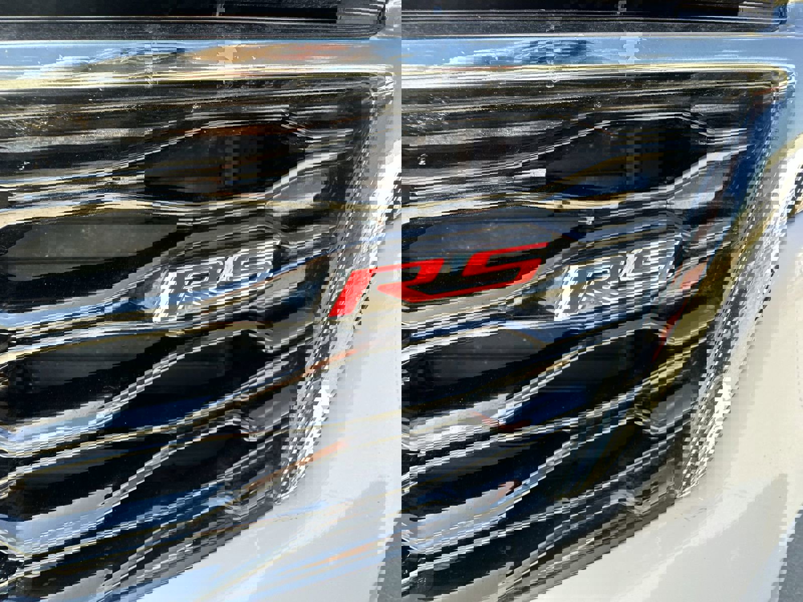 Used 2022 Chevrolet Equinox RS w/ LPO, Floor Liner Package FWD image 31