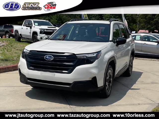 Used 2025 Subaru Forester AWD/4WD image 3
