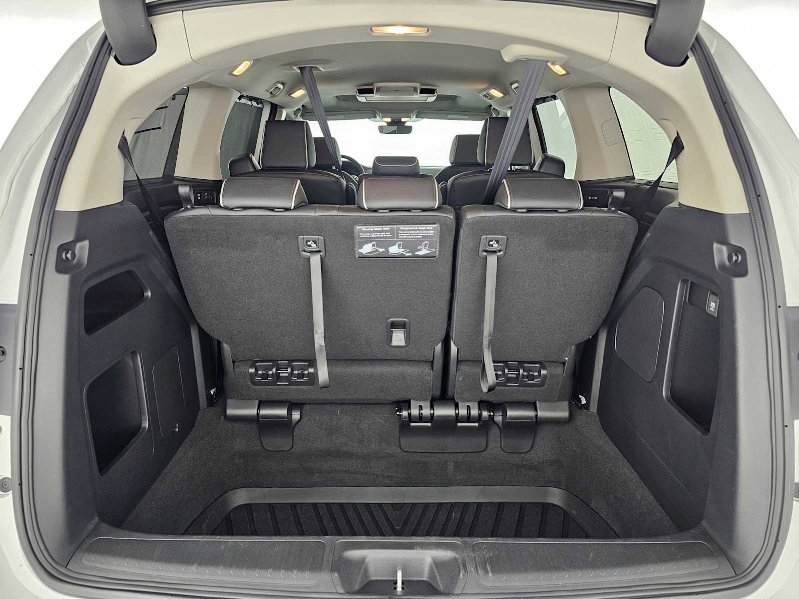 Used 2026 Honda Odyssey Elite image 15