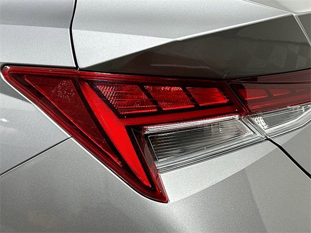 Certified 2025 Hyundai Elantra SEL image 29