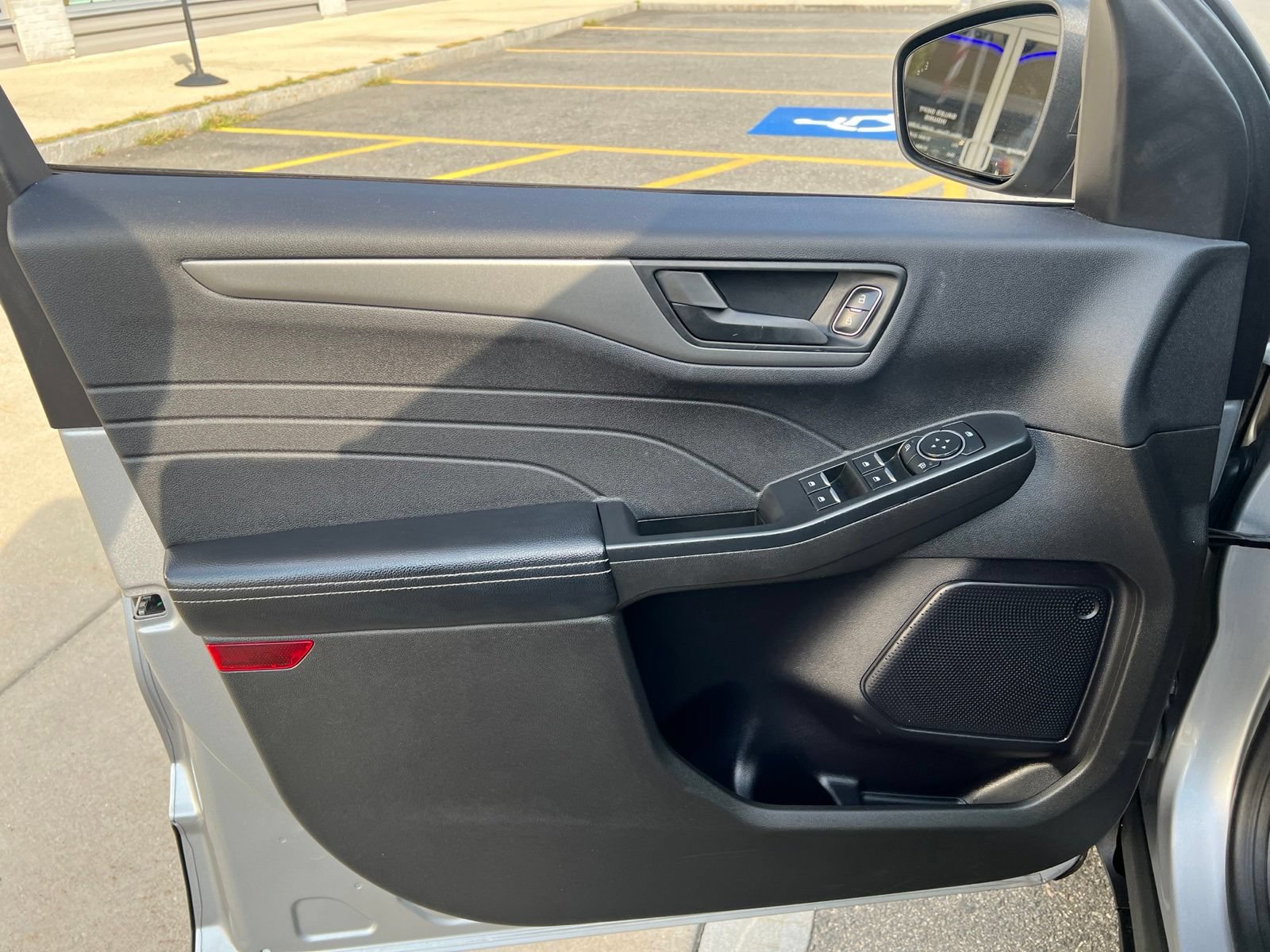 Used 2023 Ford Escape Active w/ Tech Pack #1 AWD/4WD image 17