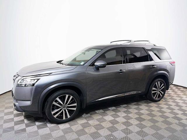Certified 2024 Nissan Pathfinder Platinum AWD/4WD image 1