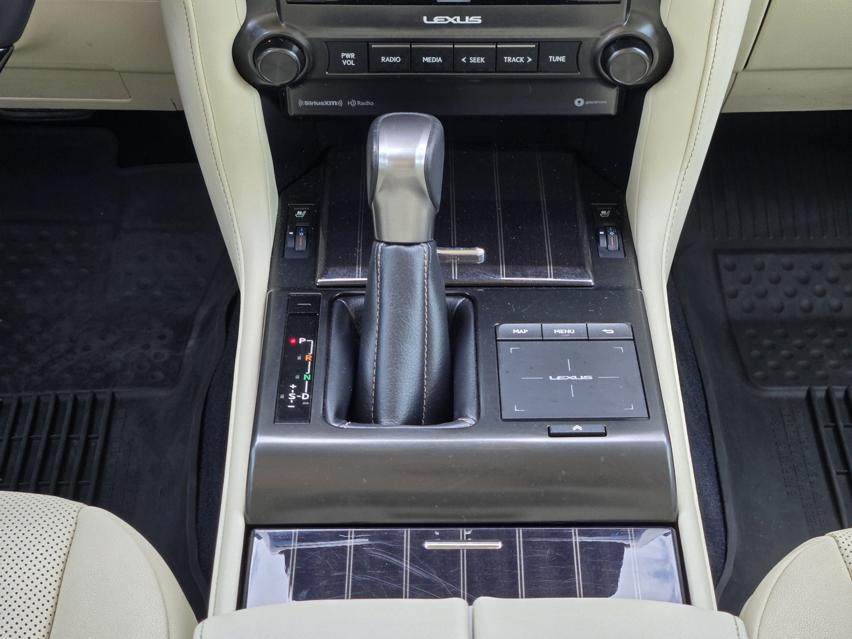 Used 2022 Lexus GX 460 Premium w/ Premium Package AWD/4WD image 16