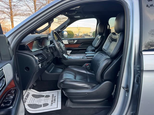 Used 2020 Lincoln Navigator L Reserve w/ Luxury Package AWD/4WD image 15