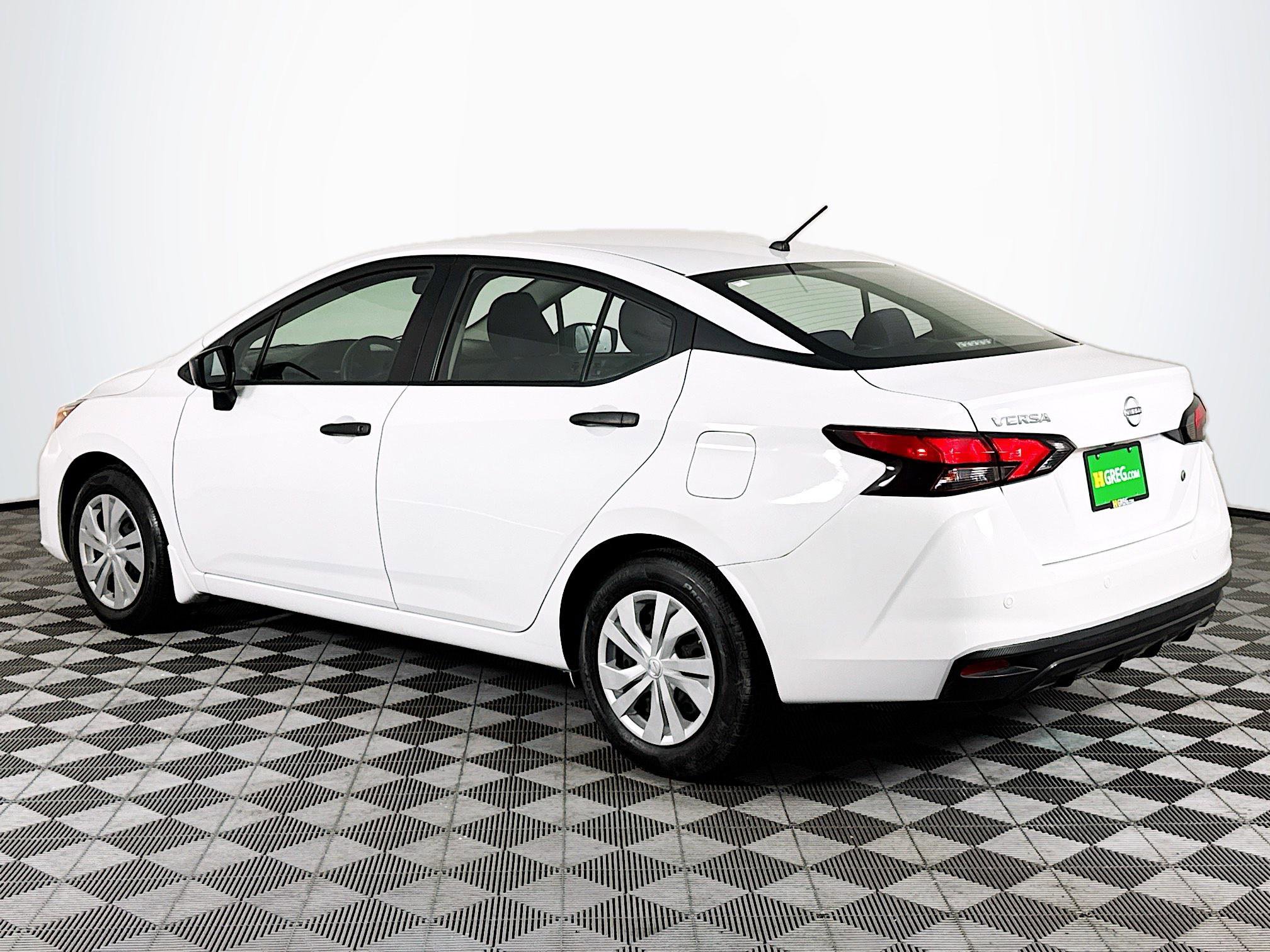 Used 2024 Nissan Versa S image 6