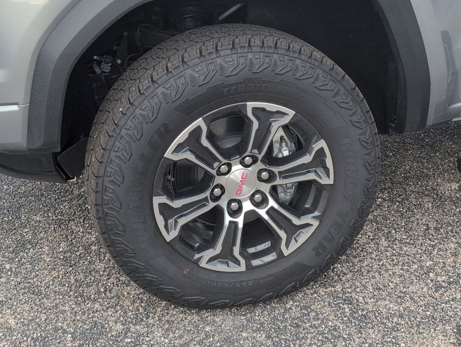 New 2025 GMC Canyon AT4 w/ Off-Road Front Bumper Package image 11