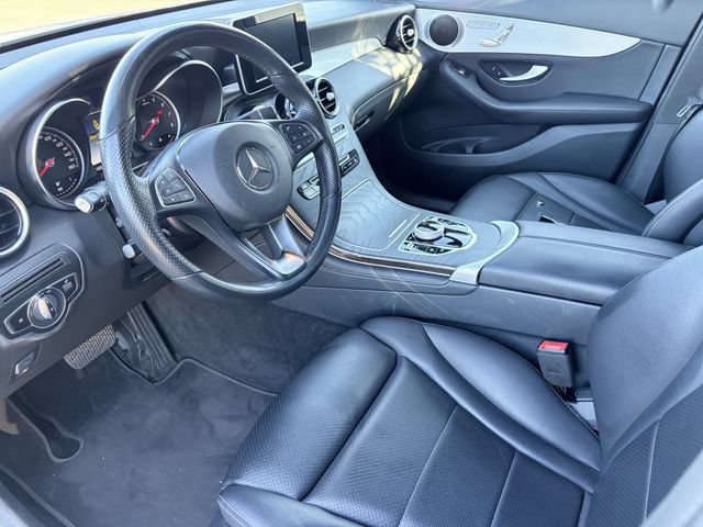Used 2019 Mercedes-Benz GLC 300 4MATIC image 5