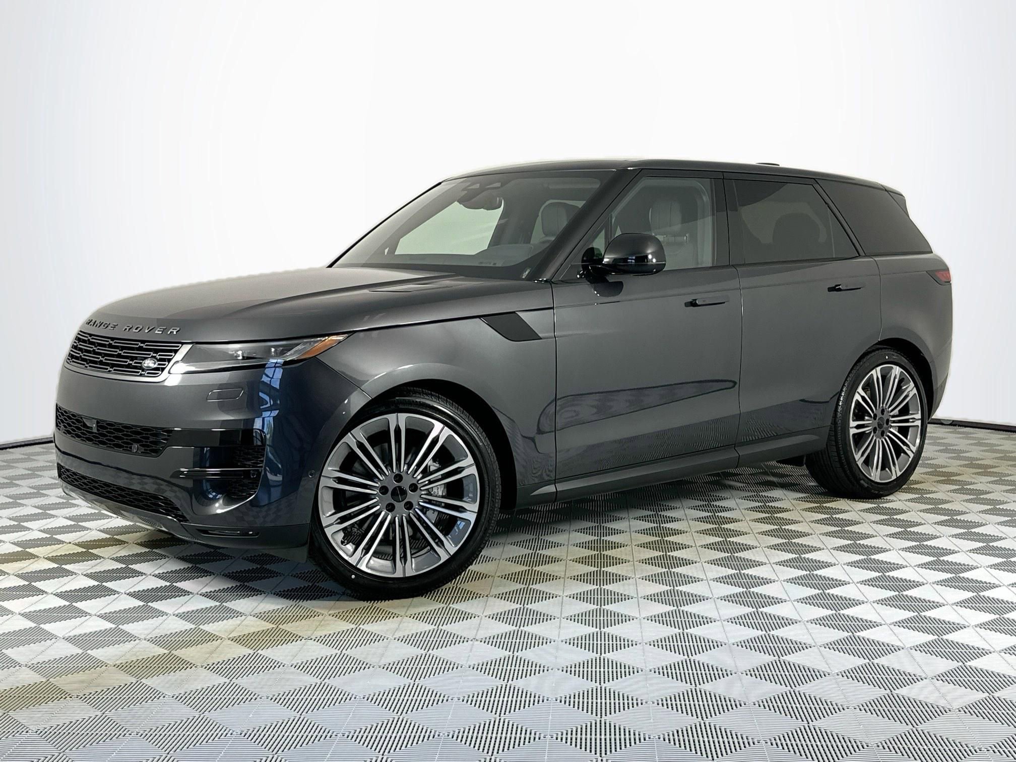 Used 2026 Land Rover Range Rover Sport SE image 1