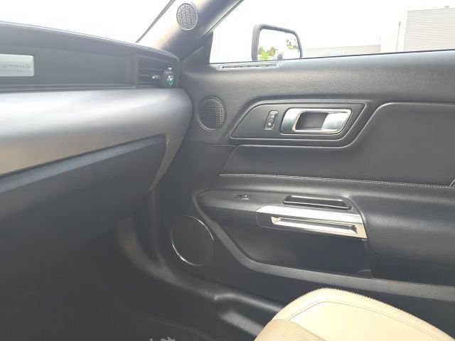 Used 2018 Ford Mustang Premium RWD image 15