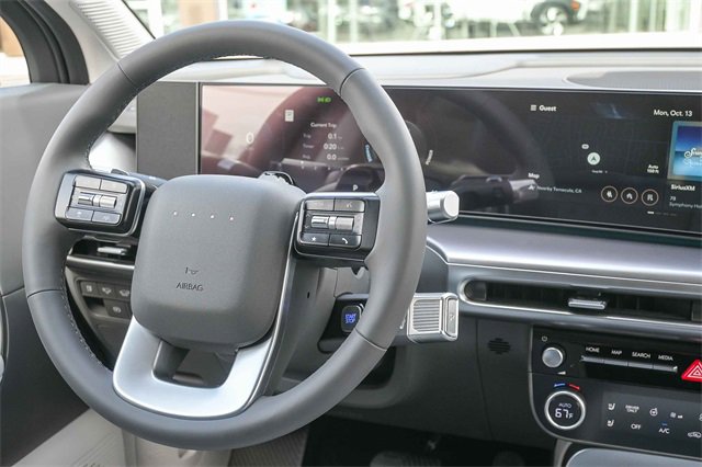 New 2026 Hyundai Ioniq 9 SEL image 18