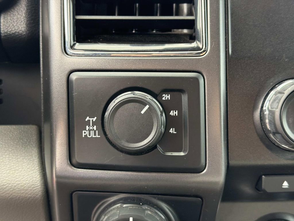 Used 2017 Ford F150 XLT w/ Equipment Group 301A Mid AWD/4WD image 32