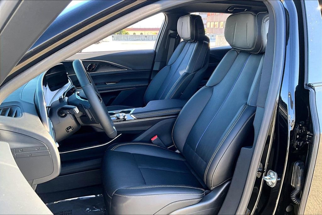 New 2026 Cadillac Lyriq Sport image 12