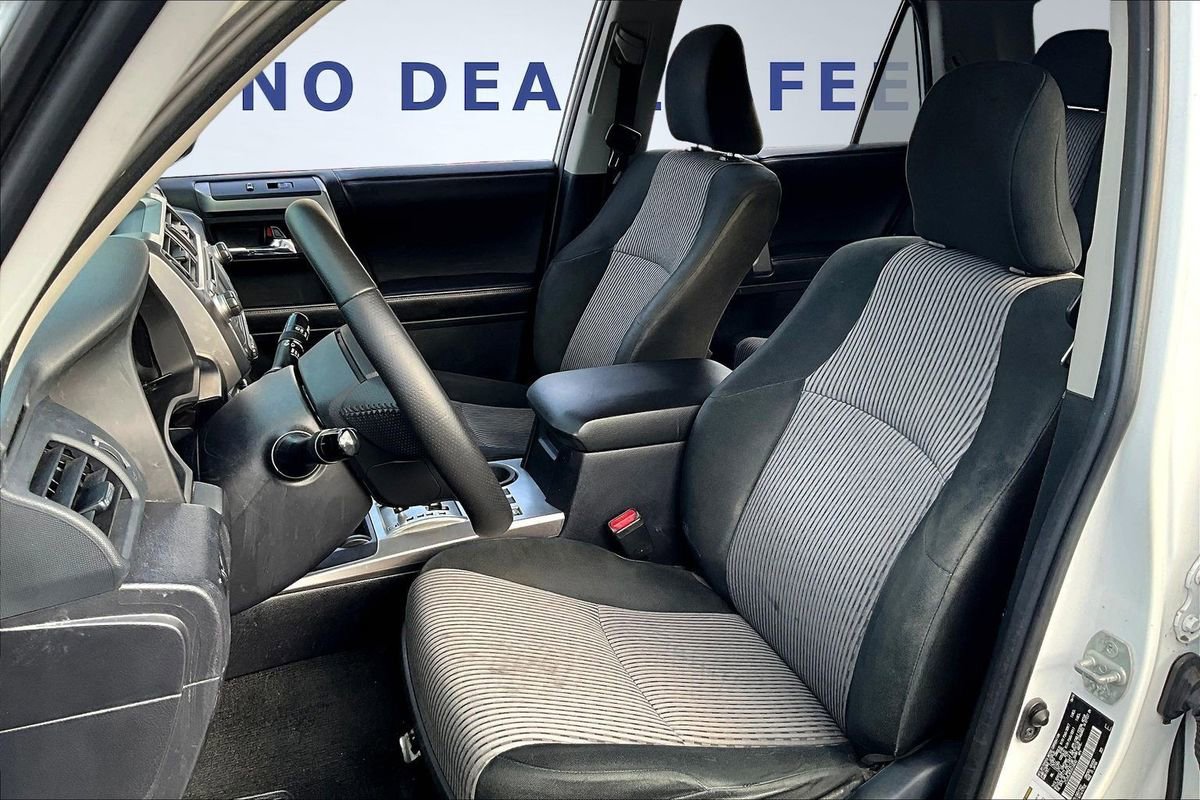 Used 2016 Toyota 4Runner SR5 image 21