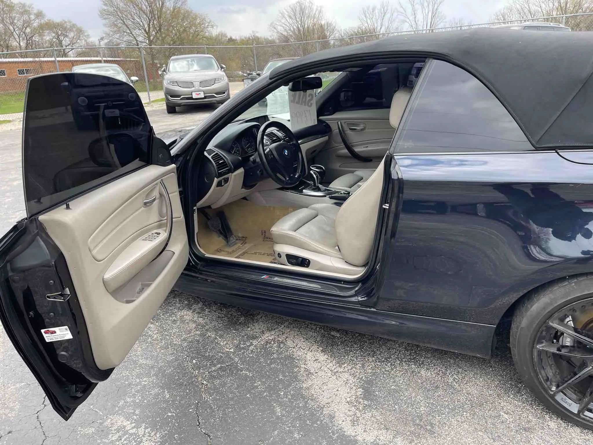 Used 2013 BMW 135i Convertible RWD image 10