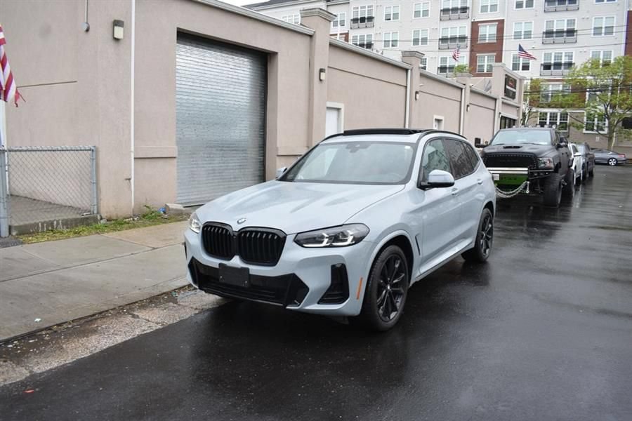 Used 2024 BMW X3 sDrive30i w/ M Sport Package RWD image 2