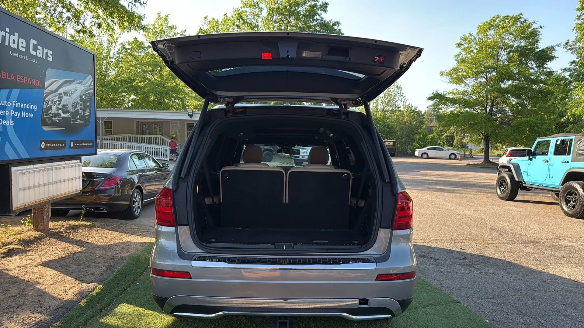 Used 2015 Mercedes-Benz GL 450 4MATIC image 9