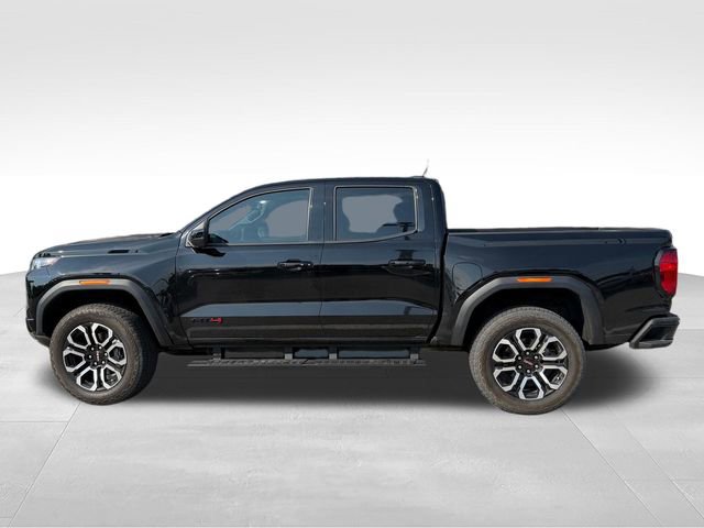 Used 2025 GMC Canyon AT4 w/ Nightfall Edition AWD/4WD image 8