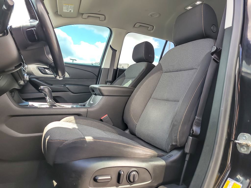 Used 2020 Chevrolet Traverse LT w/ LPO, Floor Liner Package image 5