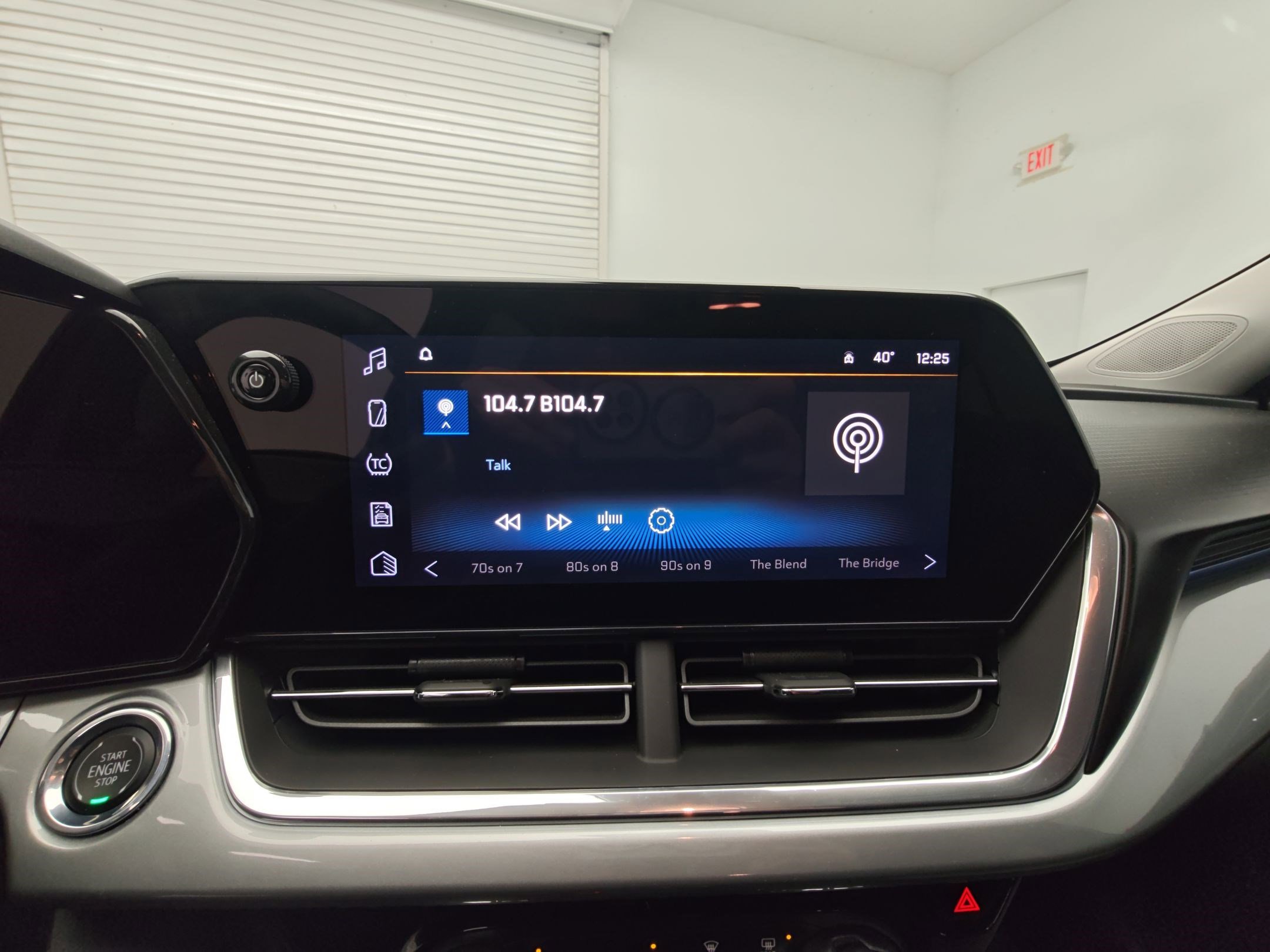 Certified 2024 Chevrolet Trax LT w/ Driver Confidence Package image 25