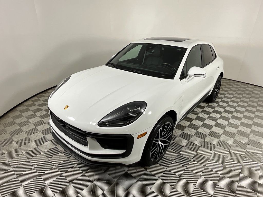 Used 2022 Porsche Macan AWD/4WD image 9