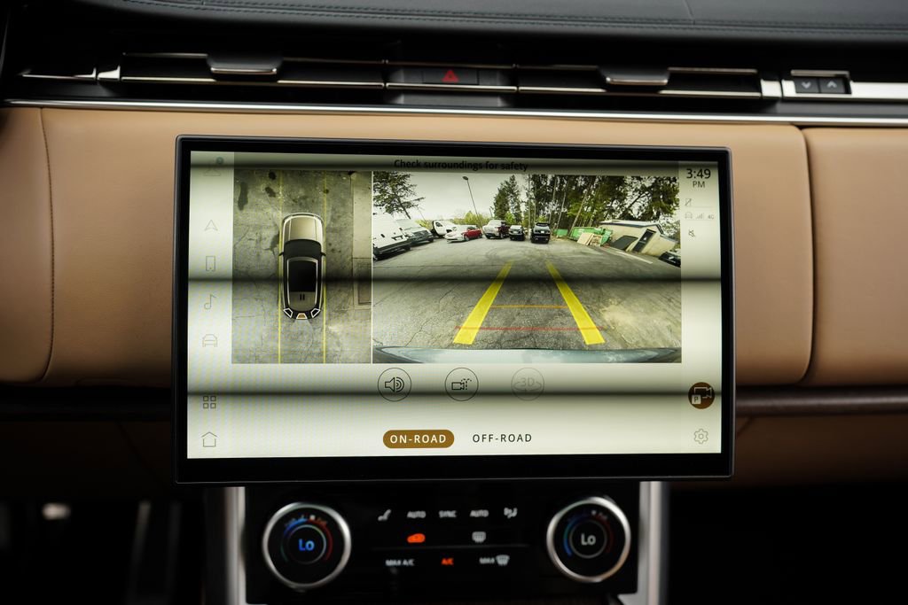 Used 2023 Land Rover Range Rover SE image 31