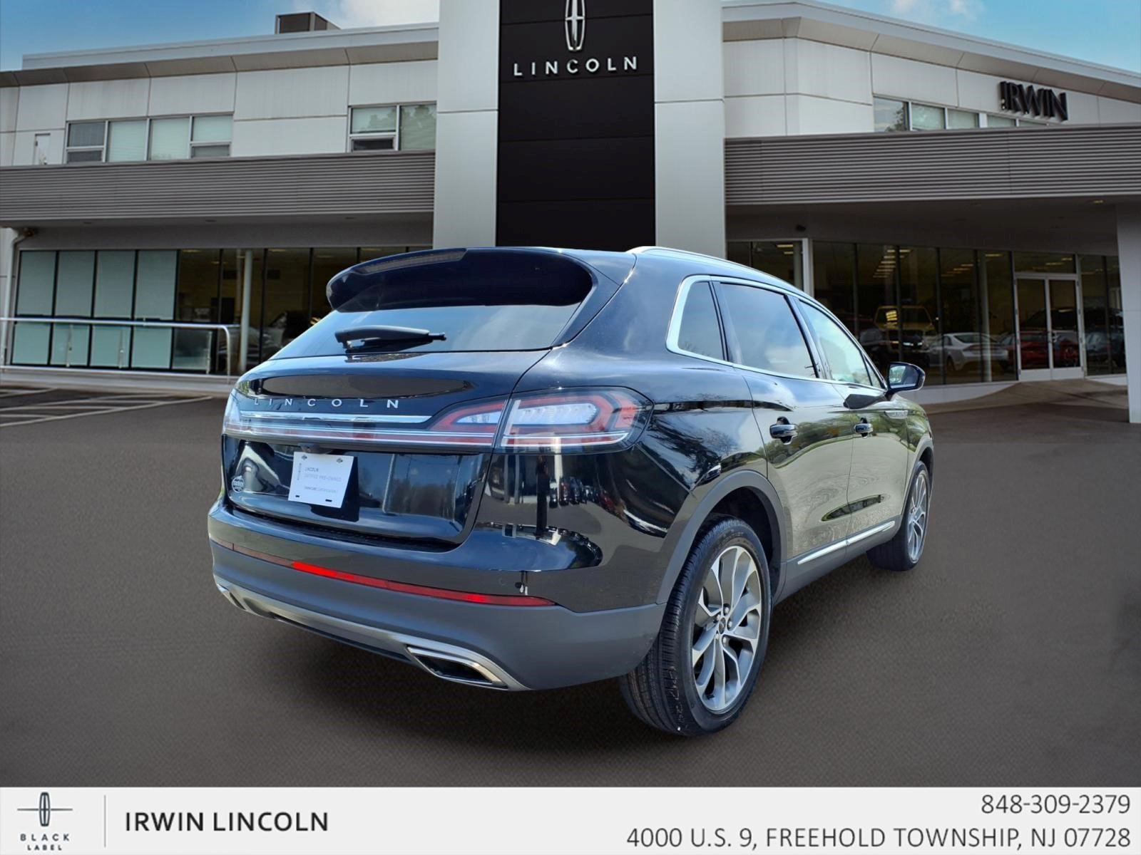 Used 2023 Lincoln Nautilus Reserve image 20
