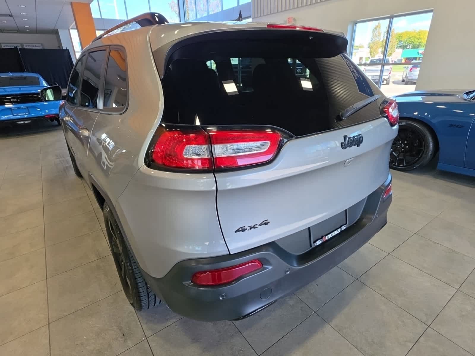 Used 2016 Jeep Cherokee High Altitude AWD/4WD image 9