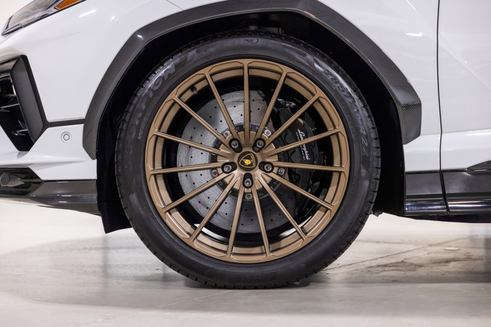 Used 2023 Lamborghini Urus Performante image 23