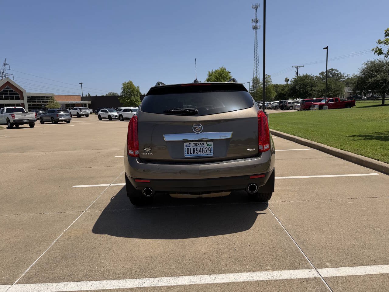 Used 2016 Cadillac SRX Performance w/ Driver Awareness Package FWD image 8