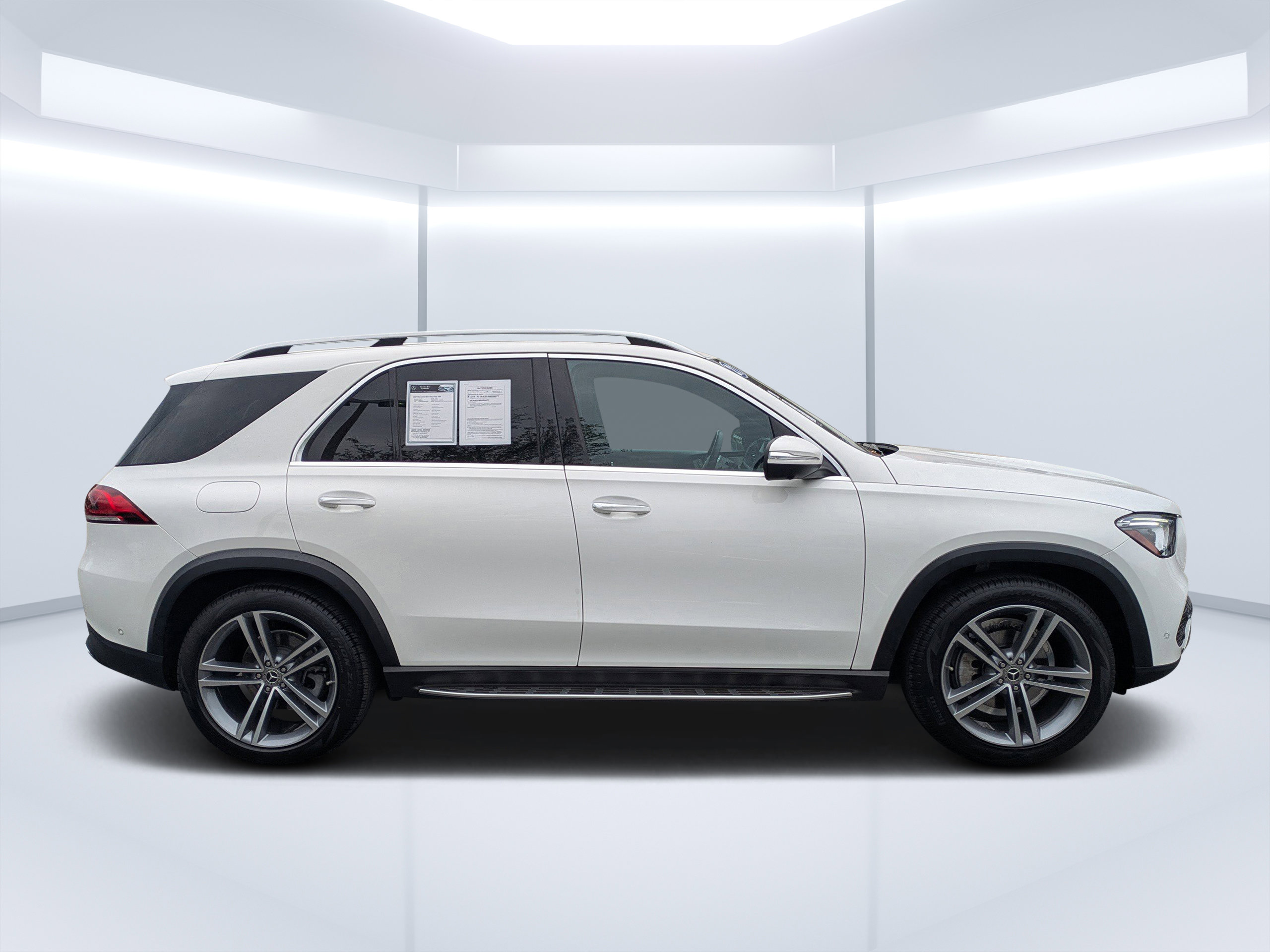 Used 2021 Mercedes-Benz GLE 350 image 2
