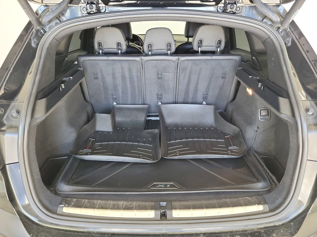 Used 2020 BMW X1 sDrive28i image 11