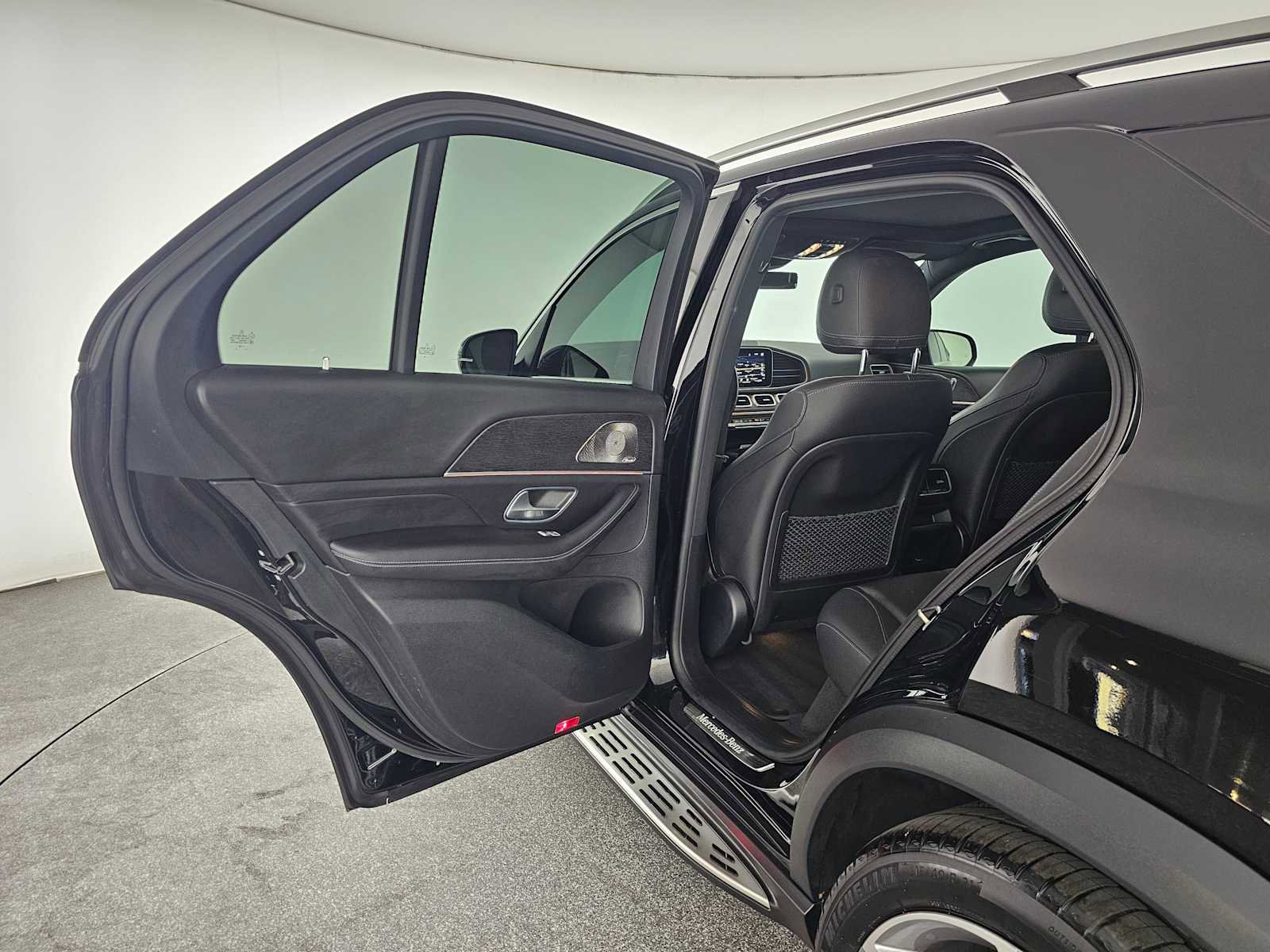 Used 2022 Mercedes-Benz GLE 350 w/ Premium Package image 16