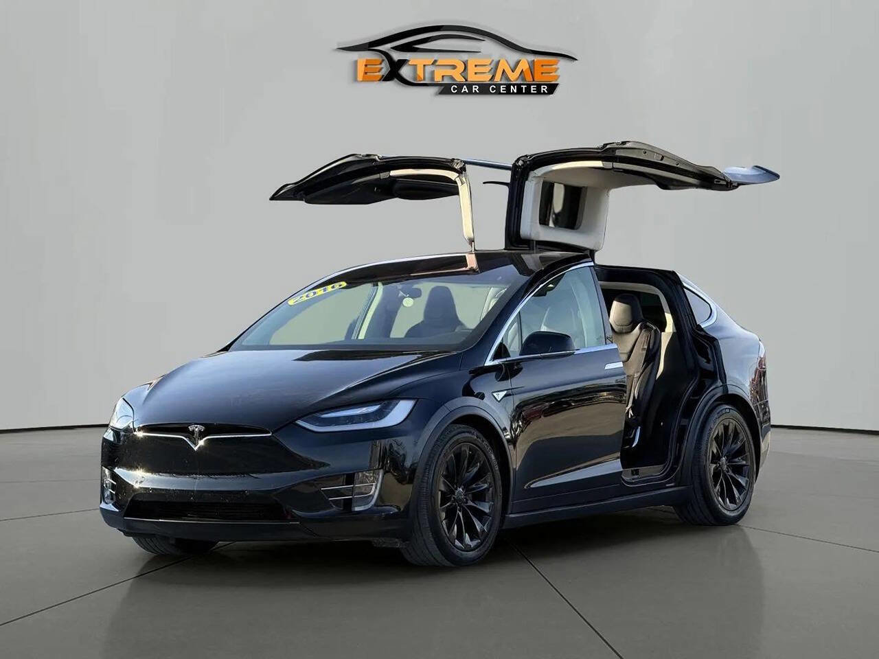 Used 2016 Tesla Model X 75D image 3