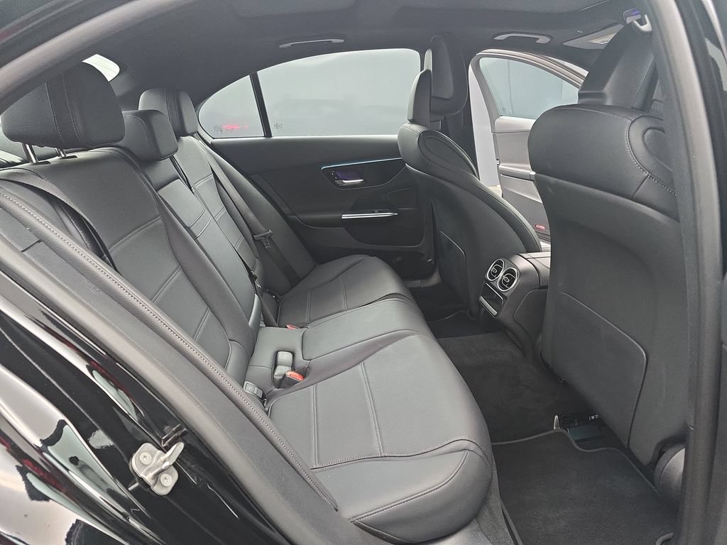 Used 2025 Mercedes-Benz C 300 Sedan image 47