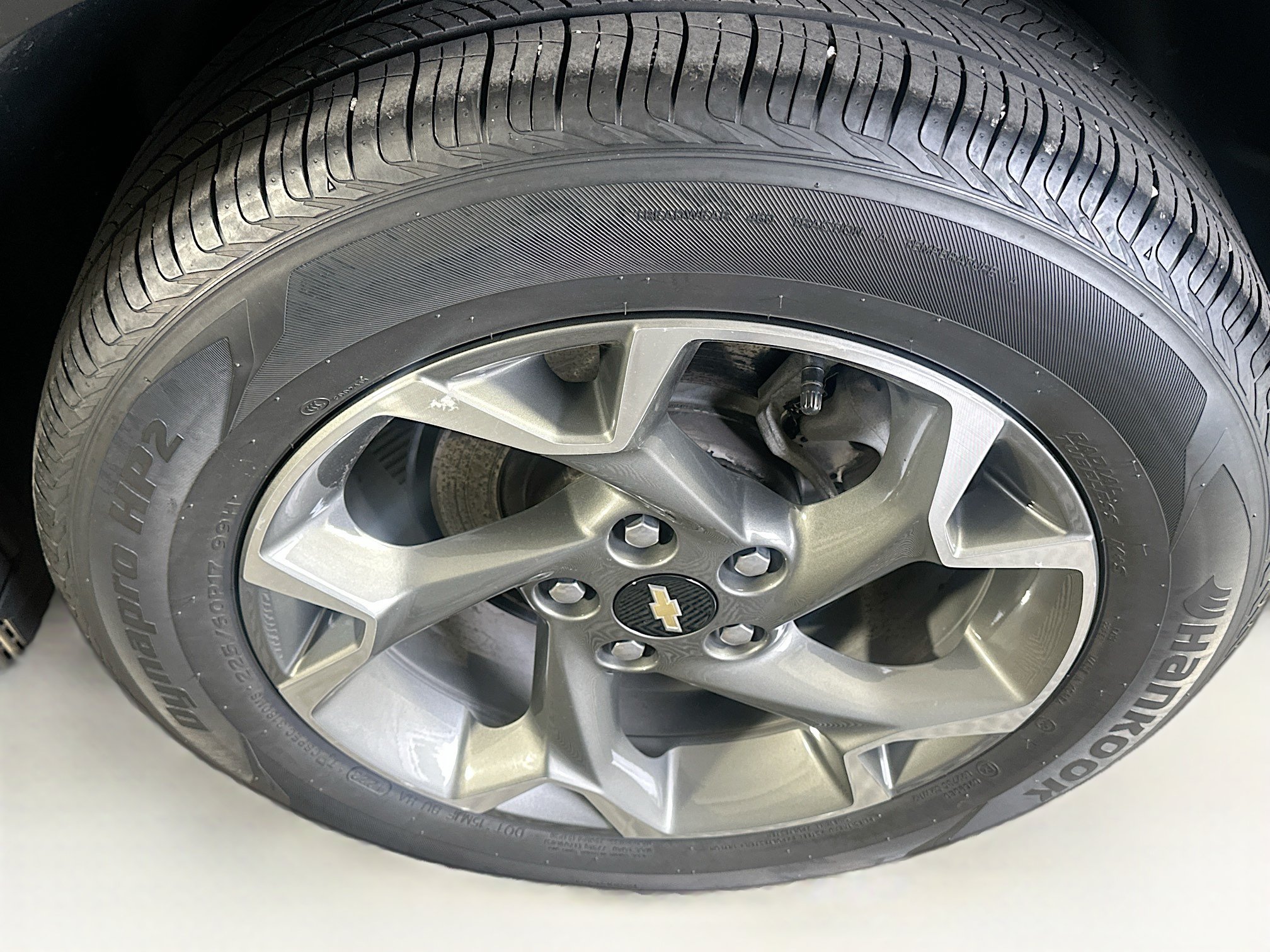 Used 2024 Chevrolet Trax LT w/ Driver Confidence Package FWD image 11