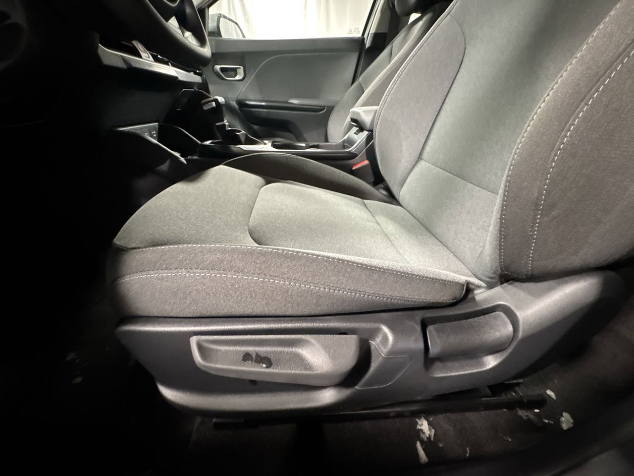 New 2025 Kia K4 LXS image 14