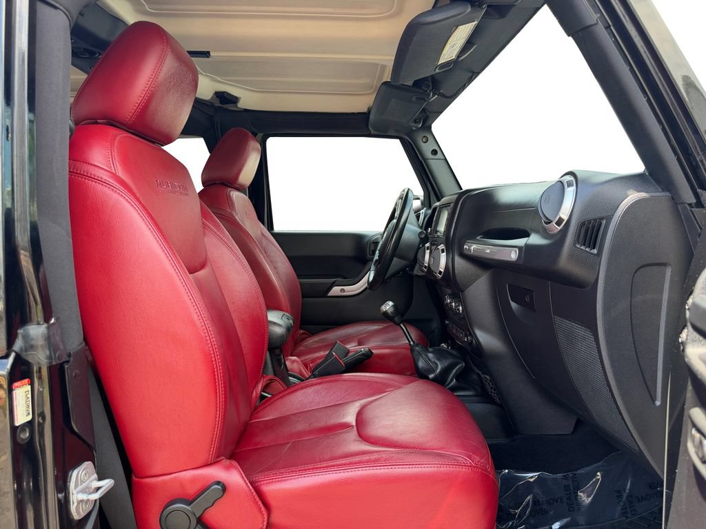 Used 2013 Jeep Wrangler Rubicon AWD/4WD image 17