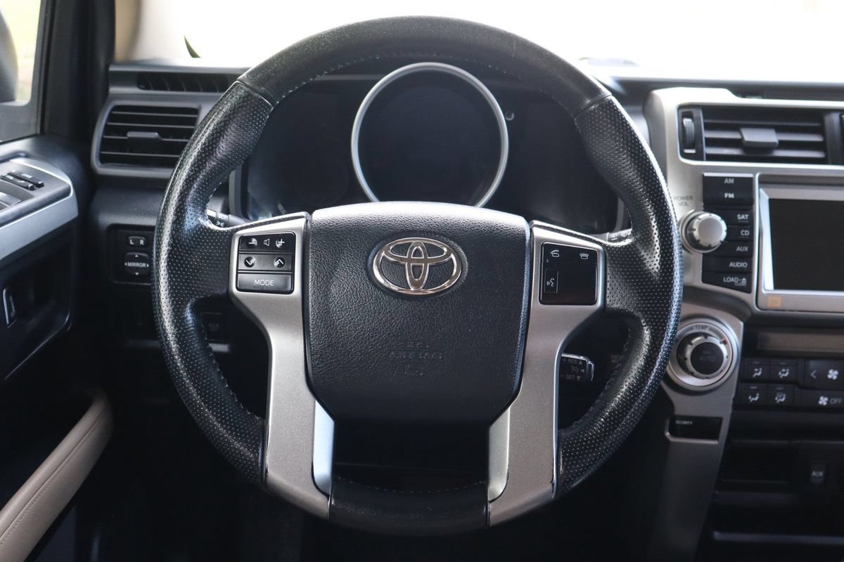 Used 2011 Toyota 4Runner Limited AWD/4WD image 18