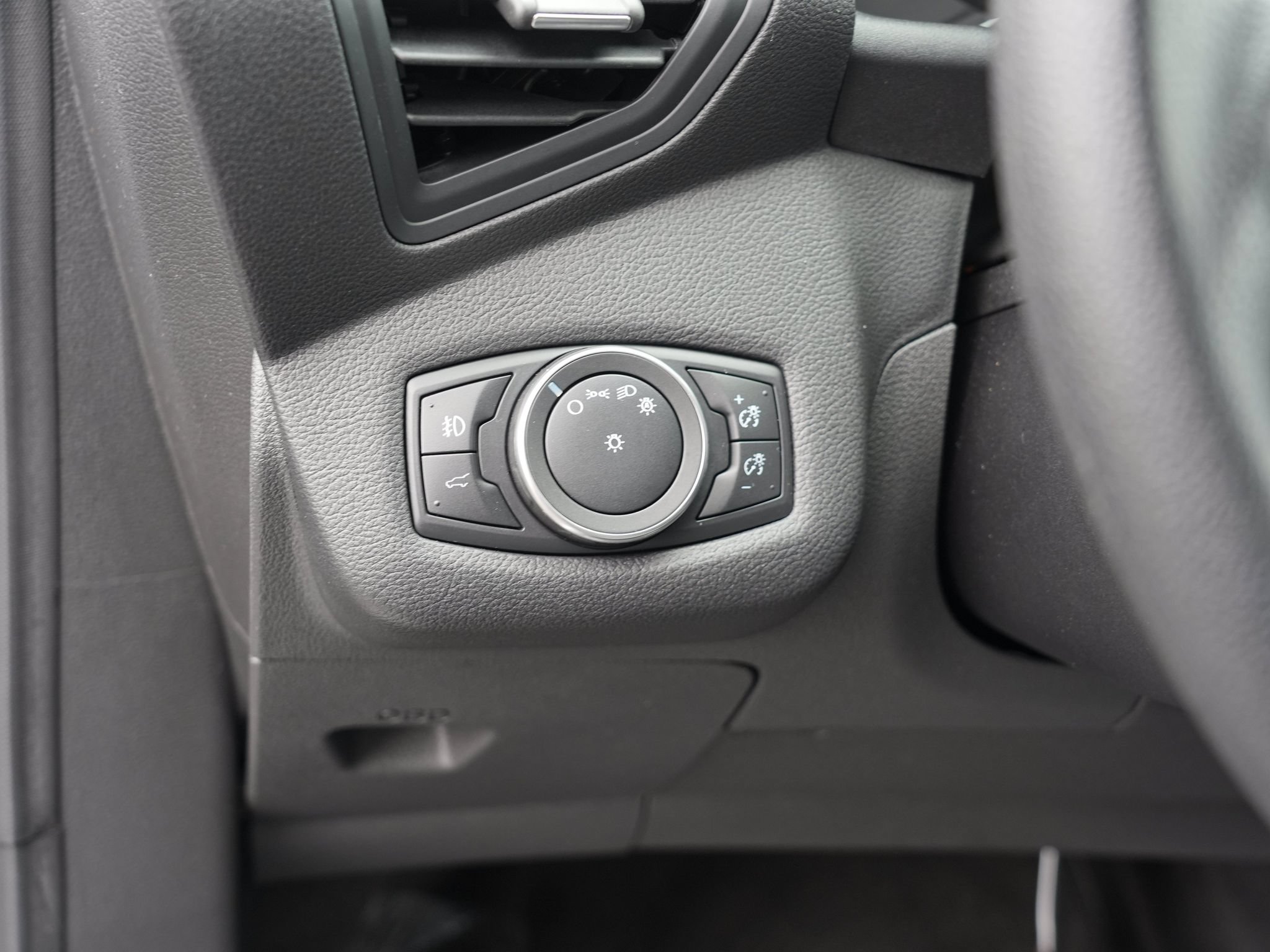 Used 2019 Ford Escape SE AWD/4WD image 18