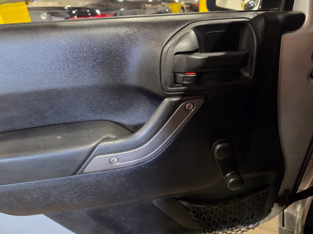 Used 2012 Jeep Wrangler Sport AWD/4WD image 5