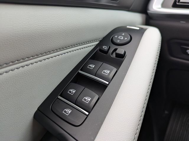 Used 2024 BMW X5 xDrive40i w/ Premium Package AWD/4WD image 26