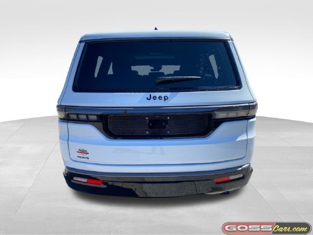 New 2026 Jeep Grand Wagoneer Limited w/ Premium Group II AWD/4WD image 4