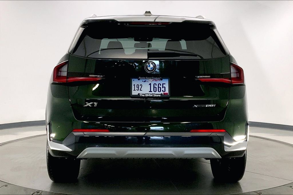 New 2025 BMW X1 xDrive28i w/ Technology Package image 3