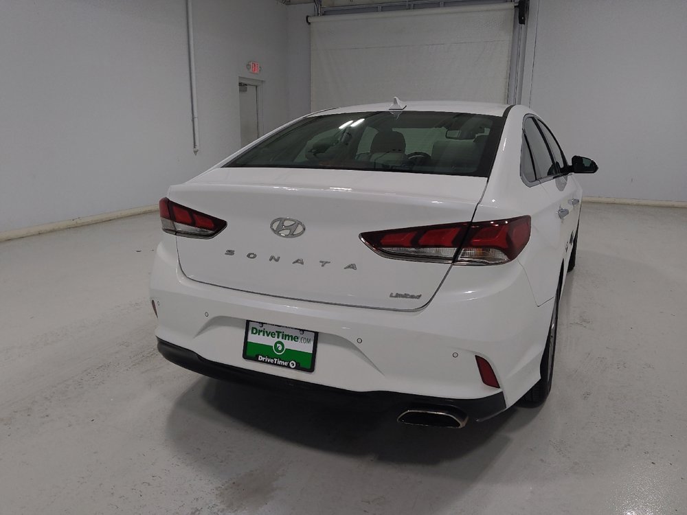 Used 2018 Hyundai Sonata Limited w/ Limited Ultimate Package 03 FWD image 7